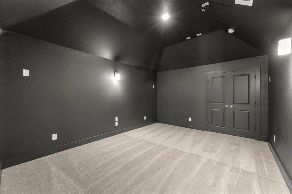 2405 Parkway Avenue Property Photo 30