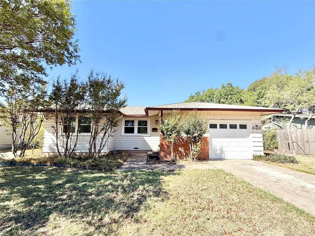 2102 Ballinger Street Property Photo 1