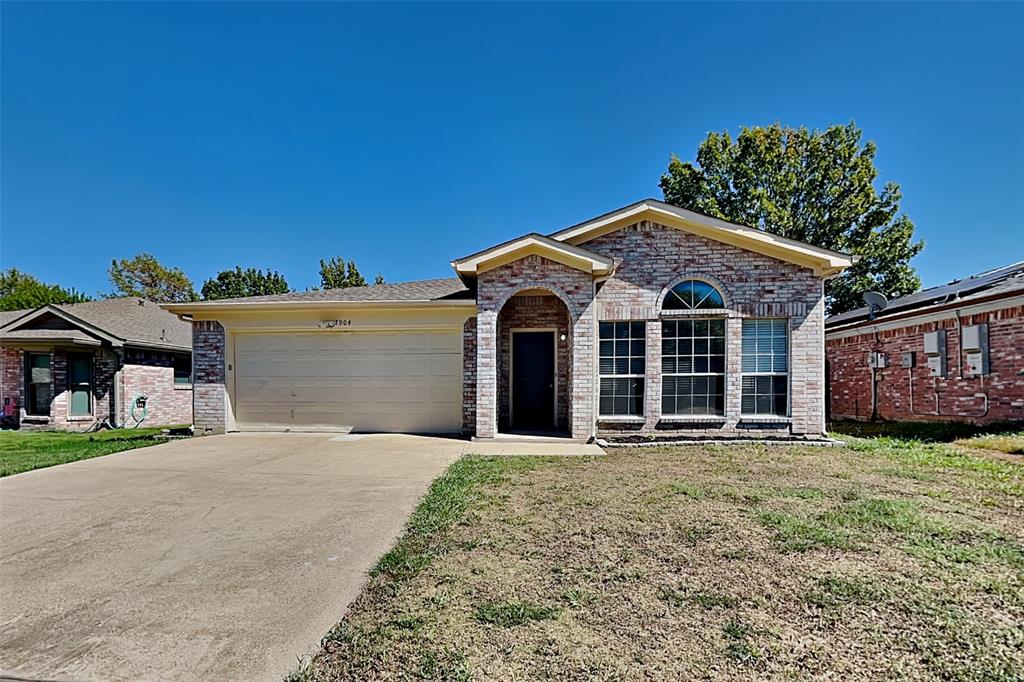 7904 Gardengate Lane Property Photo 1
