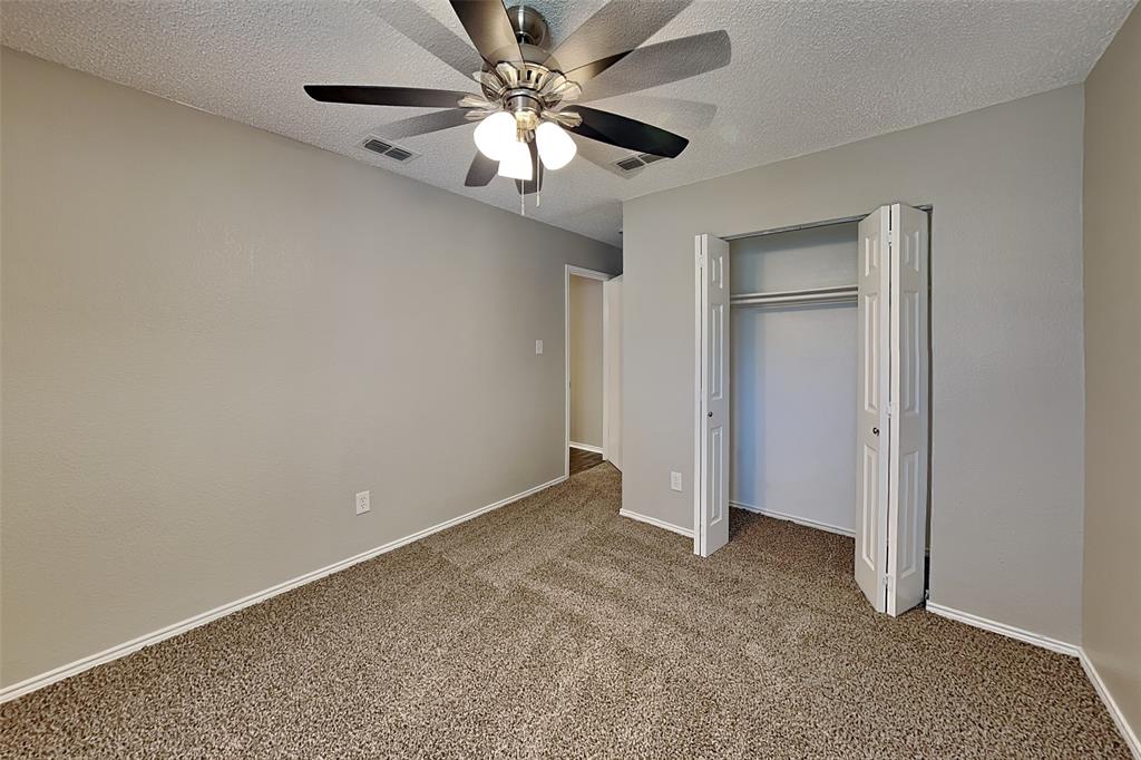 7904 Gardengate Lane Property Photo 11