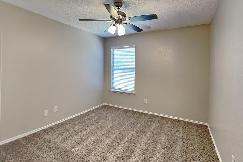 7904 Gardengate Lane Property Photo 12
