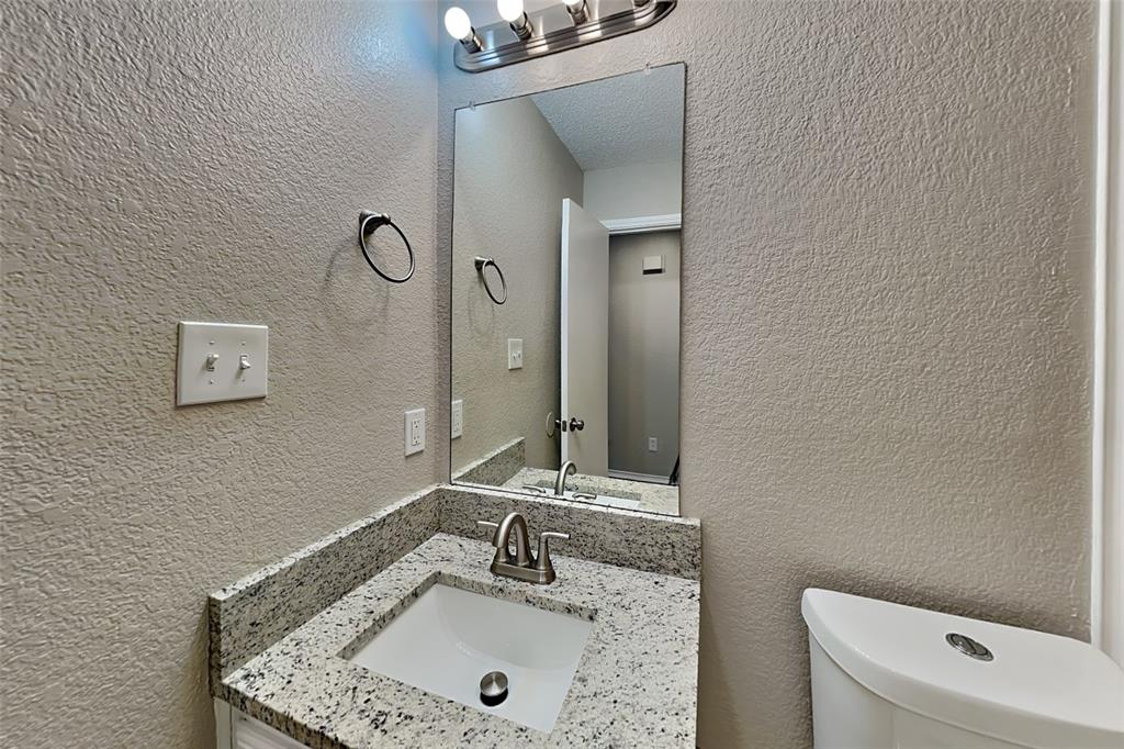 7904 Gardengate Lane Property Photo 15