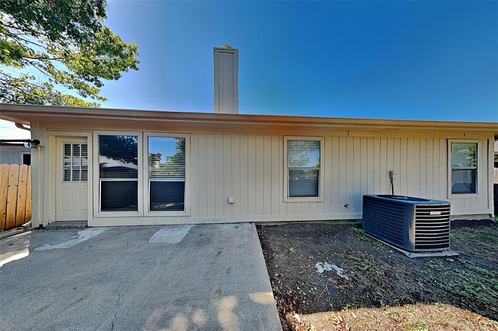 7904 Gardengate Lane Property Photo 17
