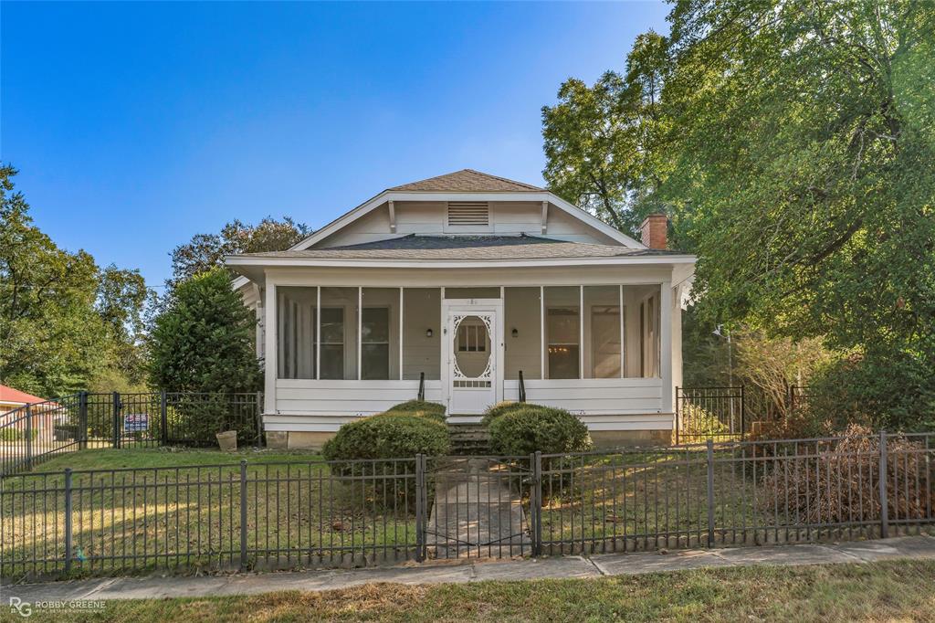 422 Webb Court Property Photo 1