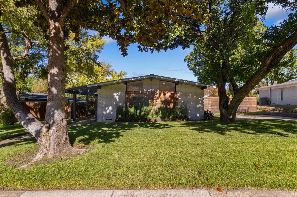 9745 Wisterwood Drive Property Photo 1