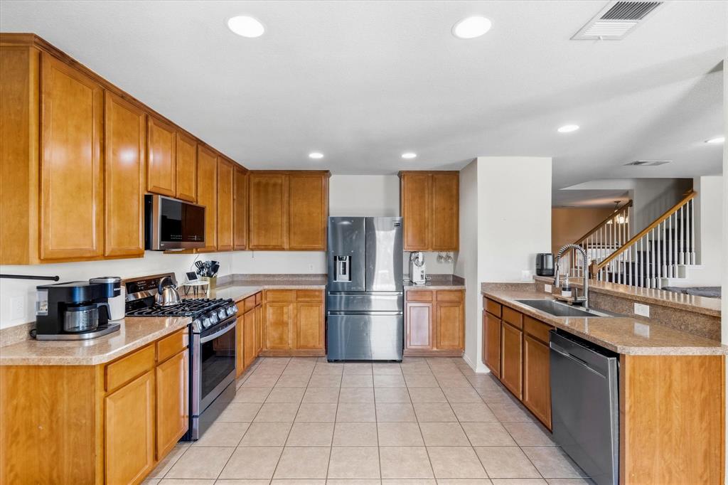 8745 Golden Sunset Trail Property Photo 17