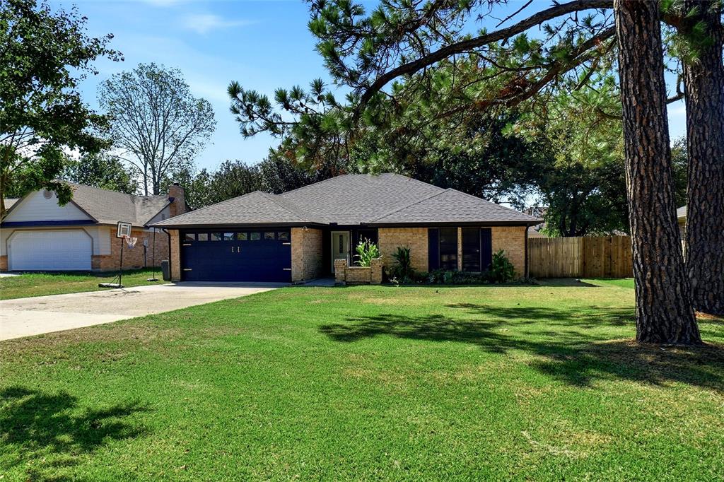 8624 Crestview Property Photo 1