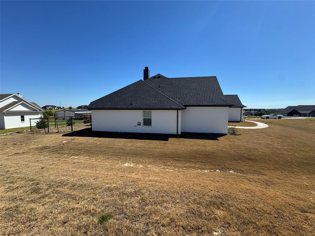 3001 Eagles Court Property Photo 3