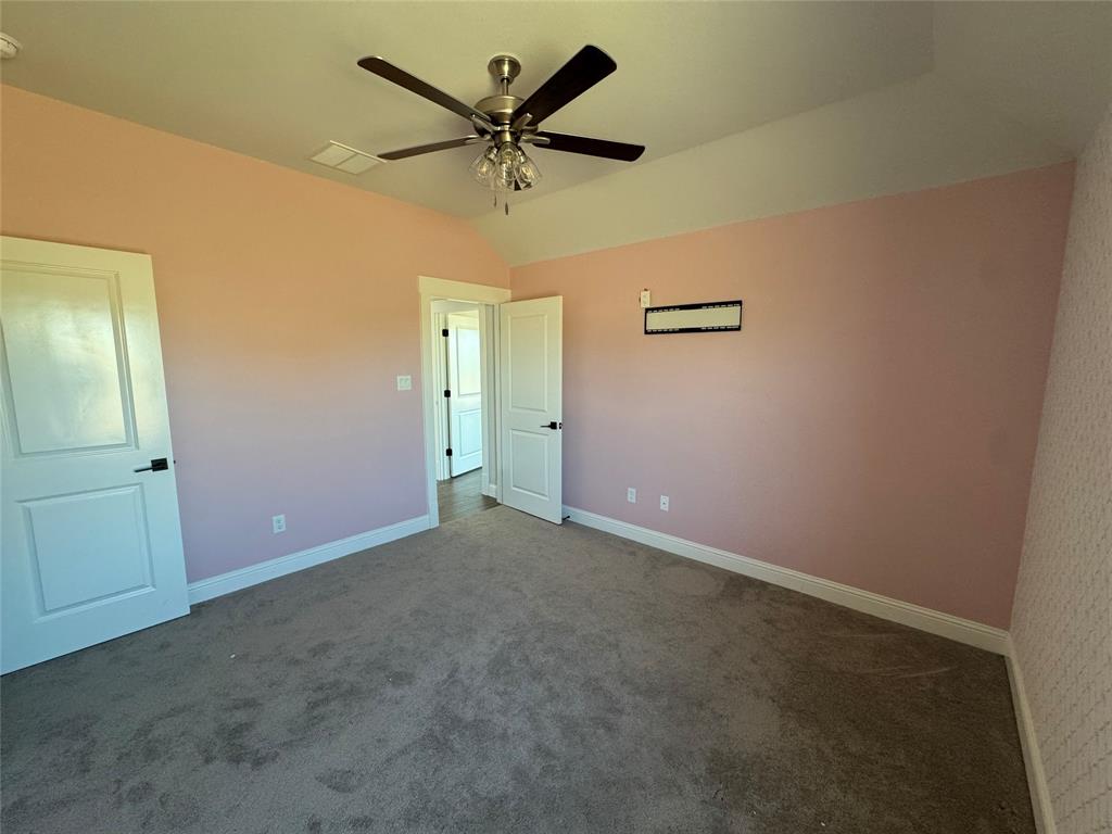 3001 Eagles Court Property Photo 10