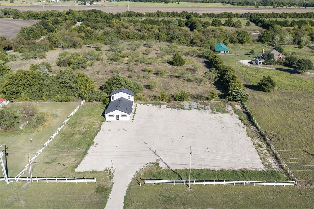 2467 State Highway 78 Property Photo 3