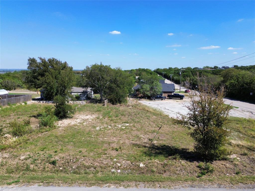 758 E Bluebonnet Drive Property Photo 2