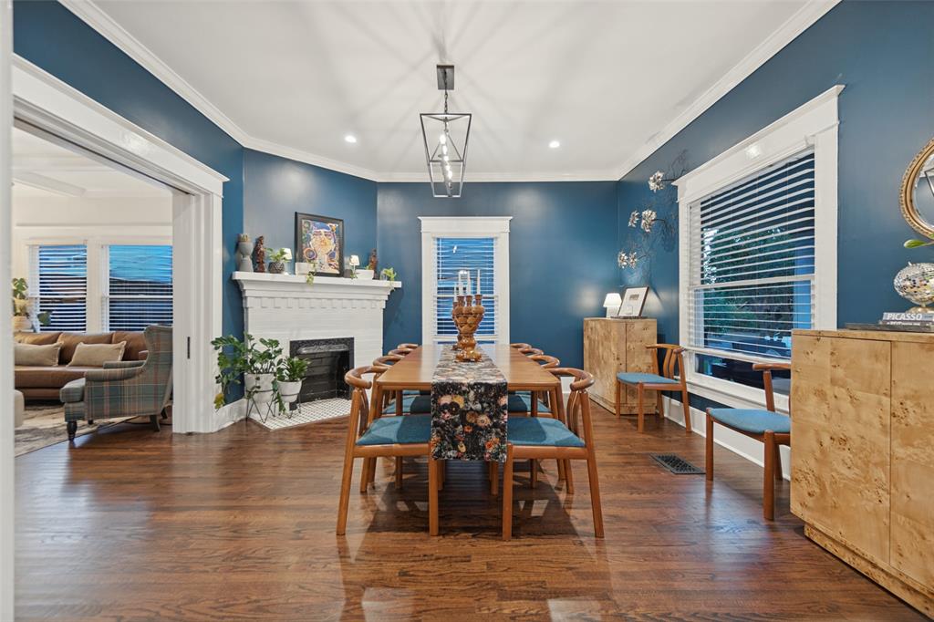 121 S Montclair Avenue Property Photo 8