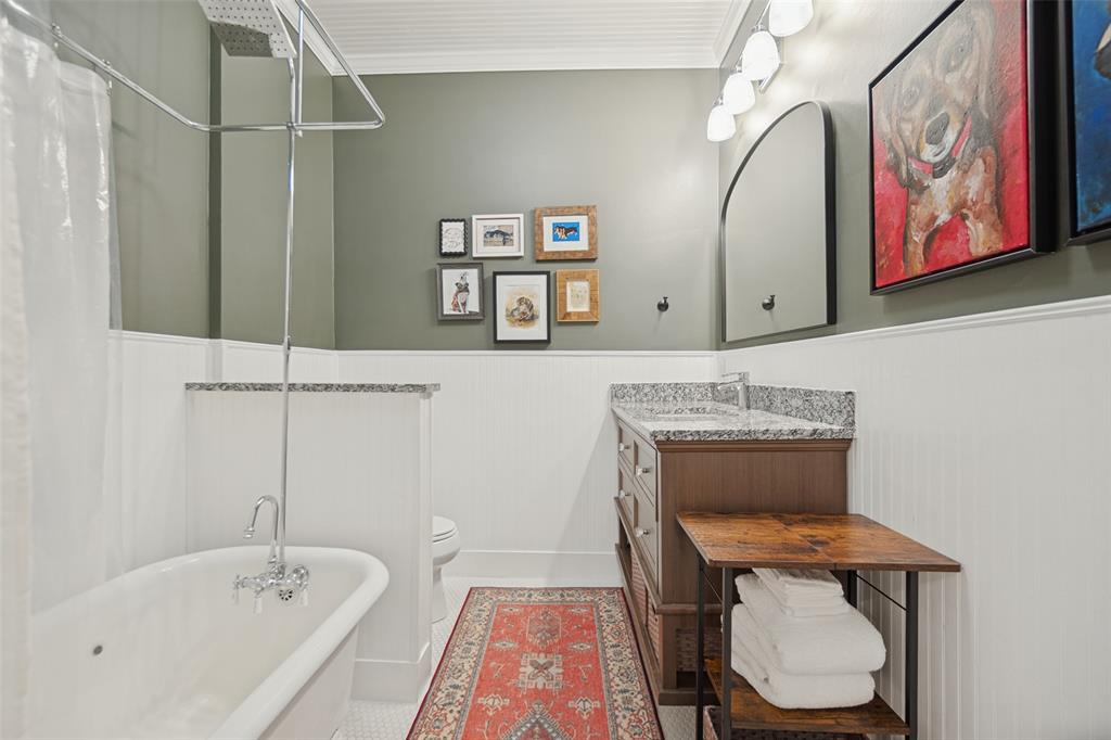 121 S Montclair Avenue Property Photo 31