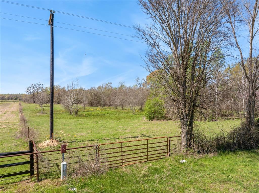000 Fm 2909 Property Photo 3