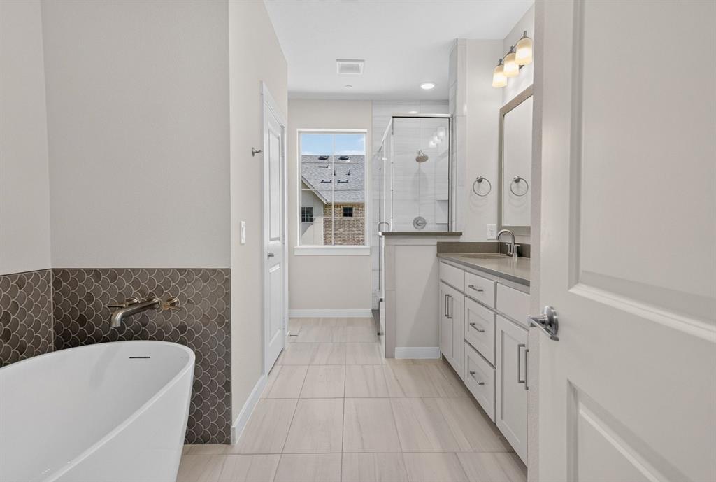 2864 Enfield Property Photo 27
