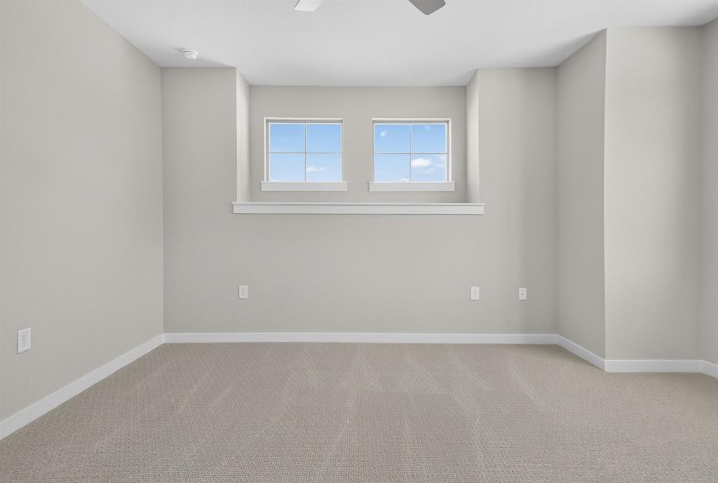 2864 Enfield Property Photo 29