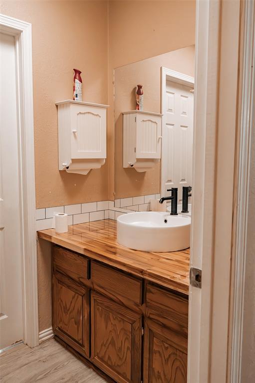 2217 Hcr-4281 Property Photo 34