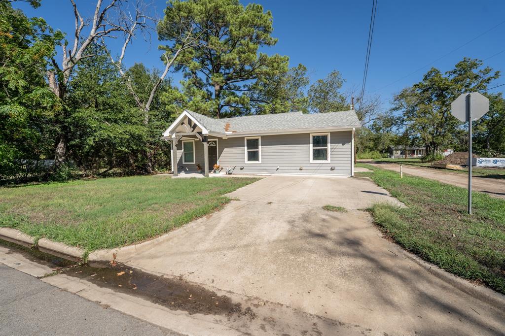 510 Woodlawn Street Property Photo 1
