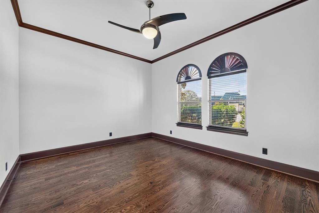 1500 Southfalls Court Property Photo 32