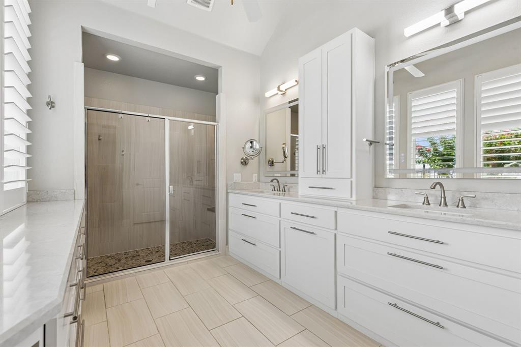 6920 Royal View Drive Property Photo 18