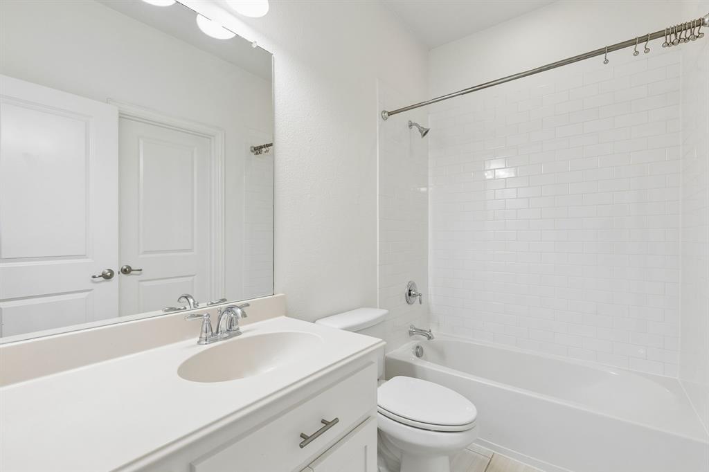 6920 Royal View Drive Property Photo 26