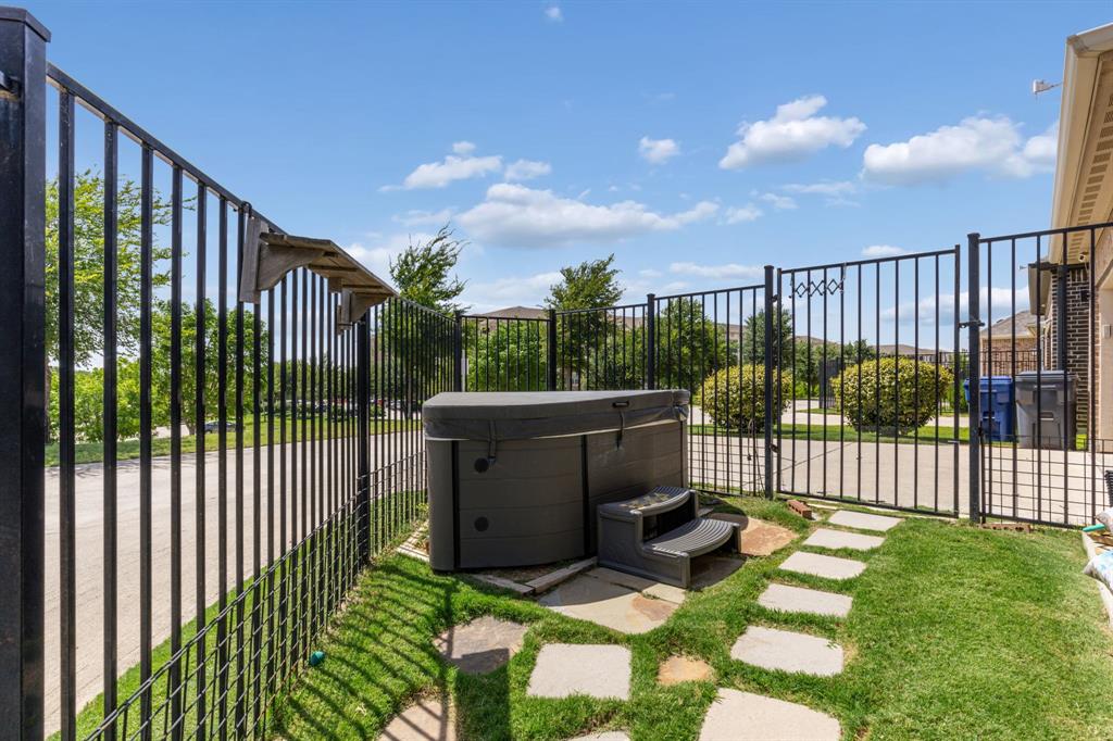 6920 Royal View Drive Property Photo 33