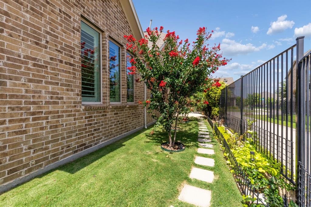 6920 Royal View Drive Property Photo 34