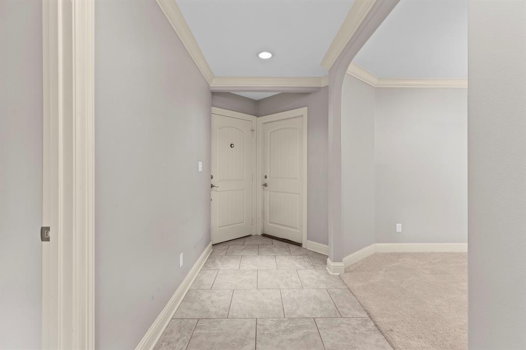 1714 Yosemite Way Property Photo 6