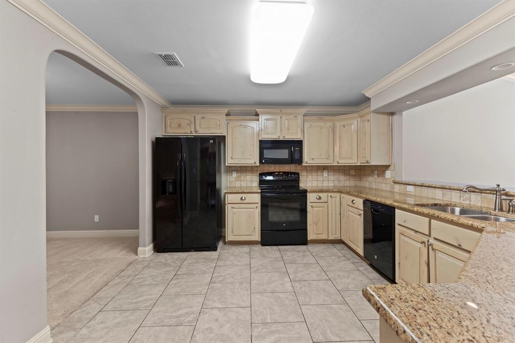 1714 Yosemite Way Property Photo 11