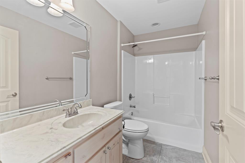 1714 Yosemite Way Property Photo 13