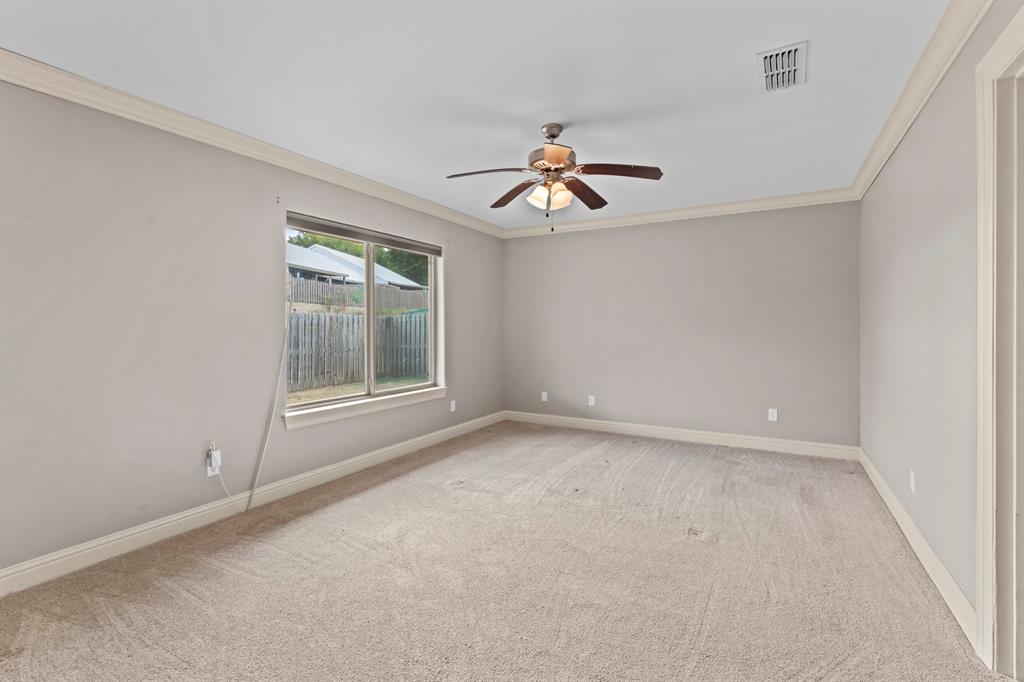1714 Yosemite Way Property Photo 16