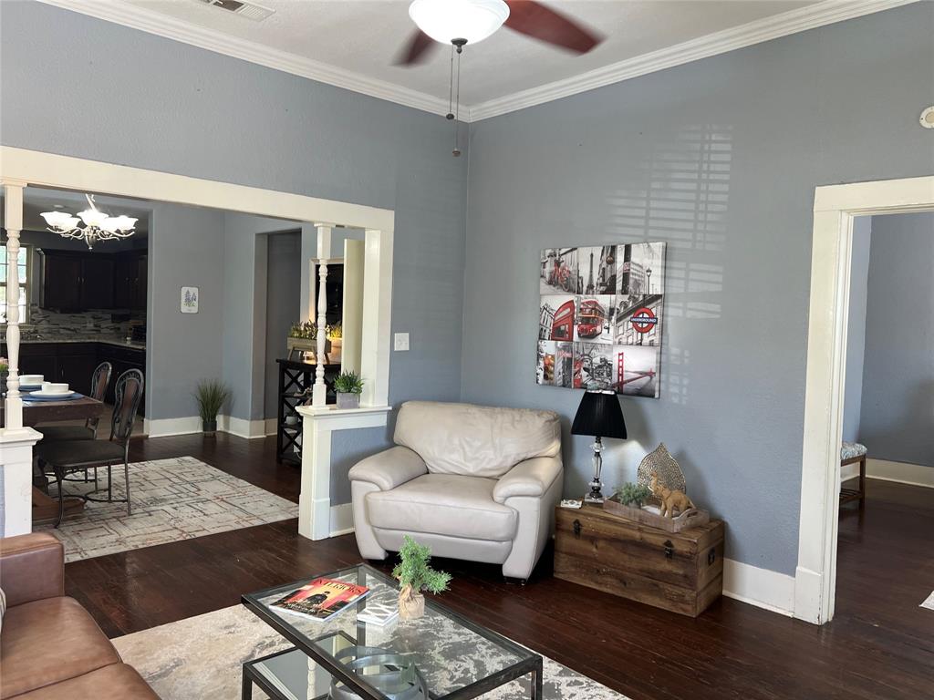 3227 Avenue I Property Photo 8