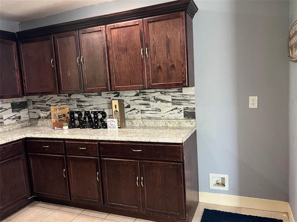 3227 Avenue I Property Photo 18