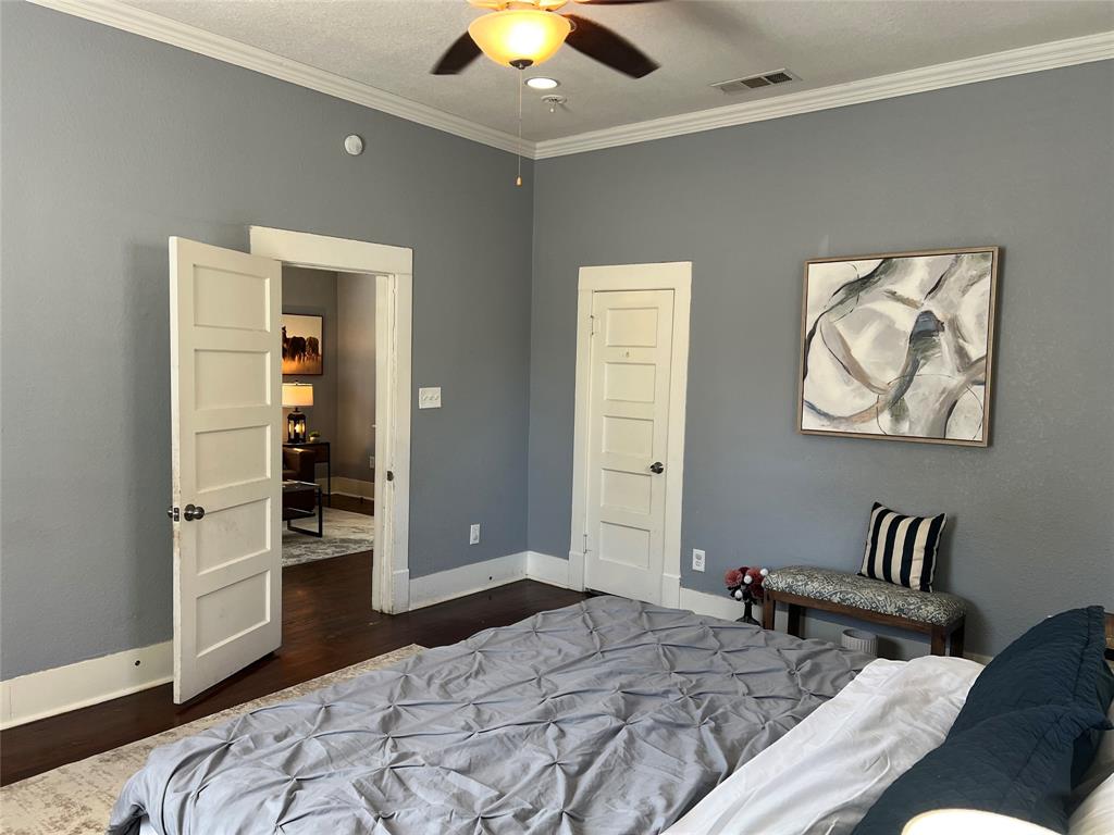 3227 Avenue I Property Photo 28