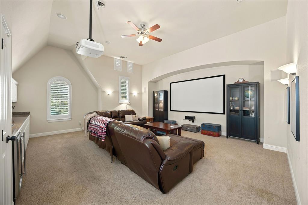 2908 Mountain Creek Drive Property Photo 14