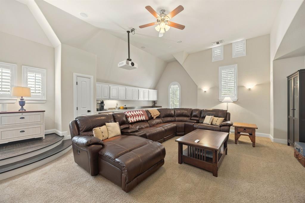 2908 Mountain Creek Drive Property Photo 15