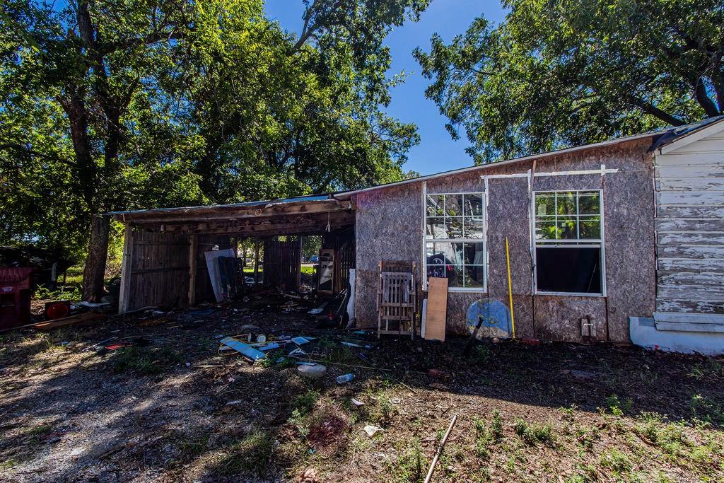 817 S Main Street Property Photo 5