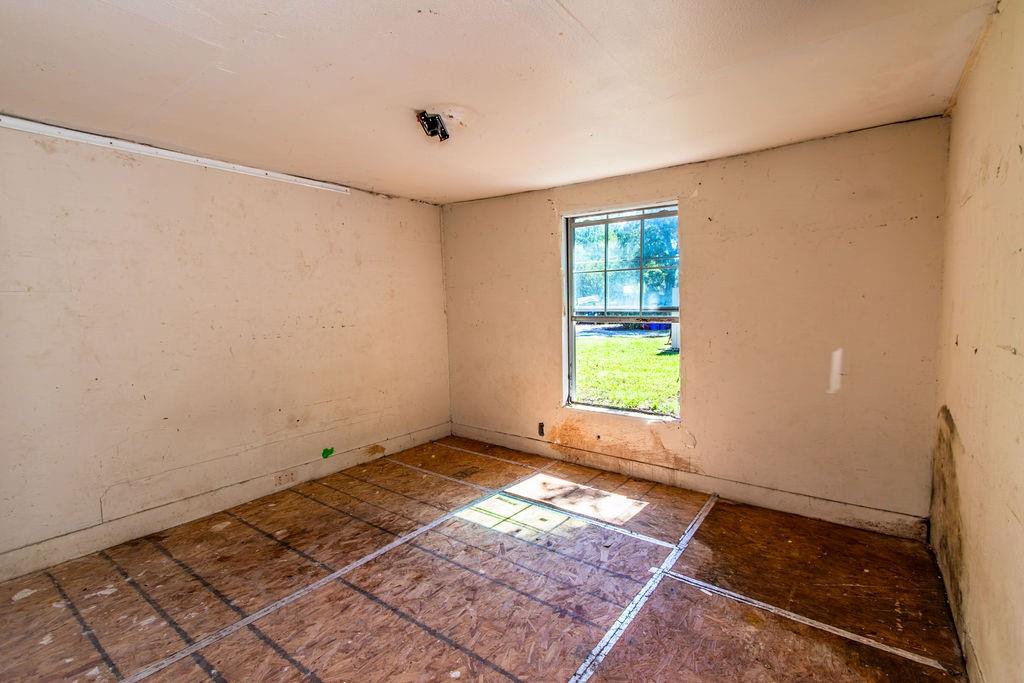 817 S Main Street Property Photo 14