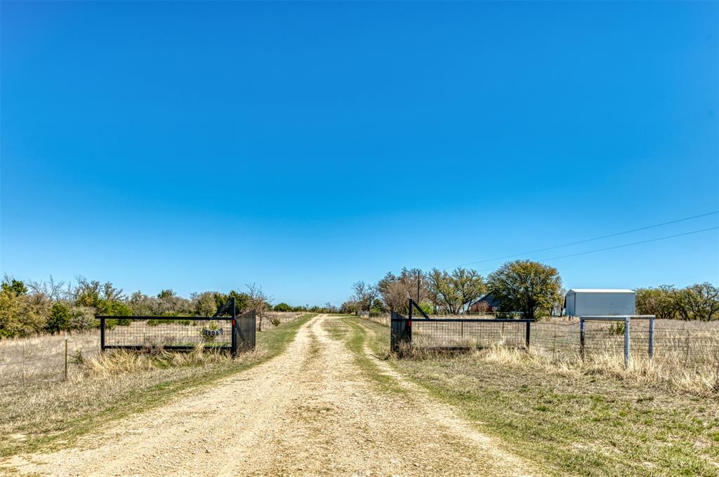 1208 & 1398 Private Road 1399 Property Photo 8