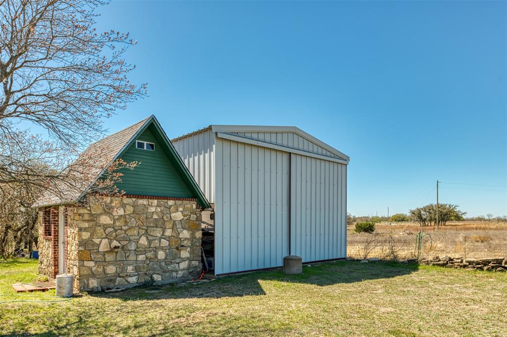 1208 & 1398 Private Road 1399 Property Photo 9