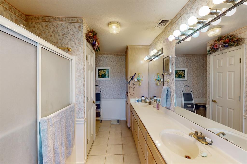1208 & 1398 Private Road 1399 Property Photo 32