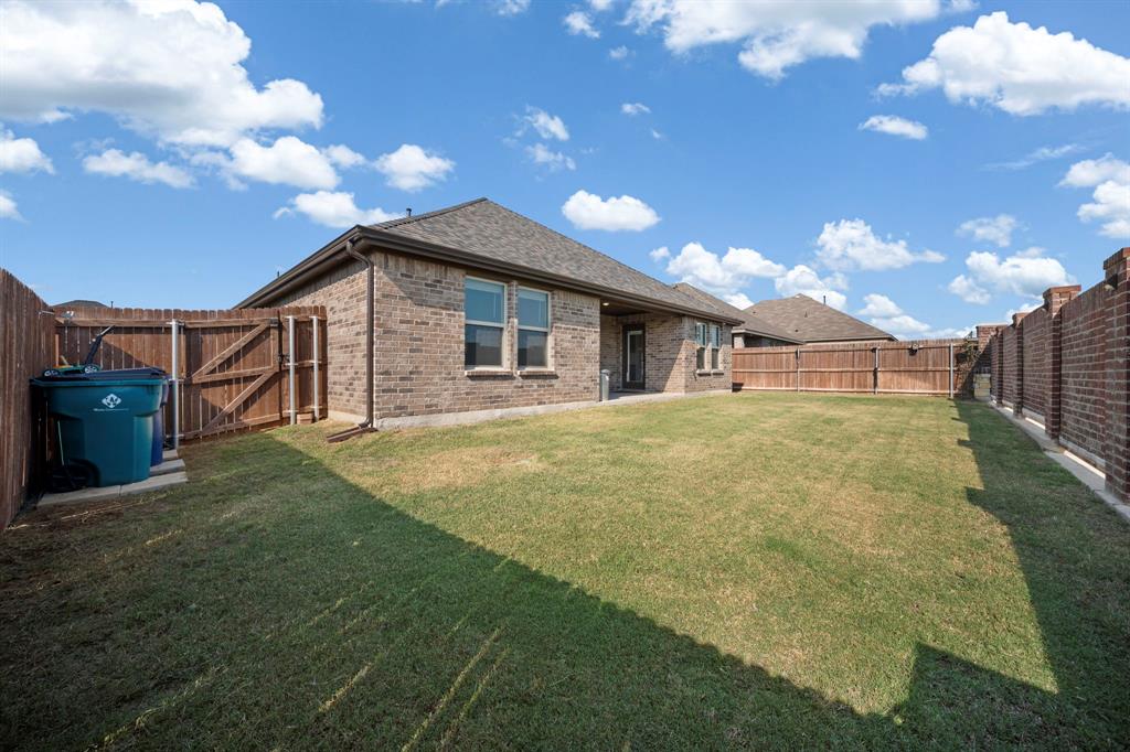 216 Churchill Court Property Photo 24