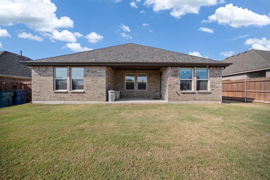 216 Churchill Court Property Photo 25