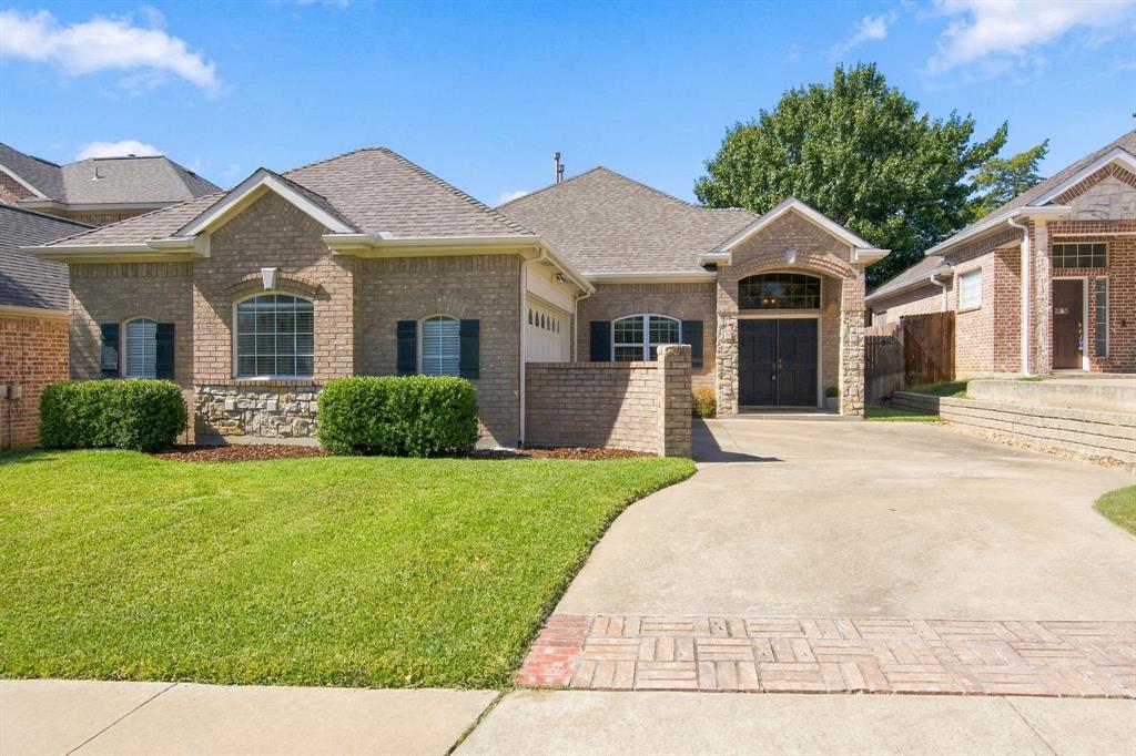 636 Wyndham Circle Property Photo 1