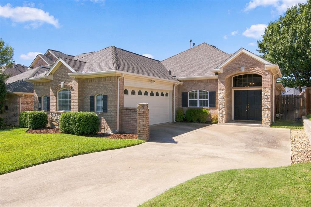 636 Wyndham Circle Property Photo 2