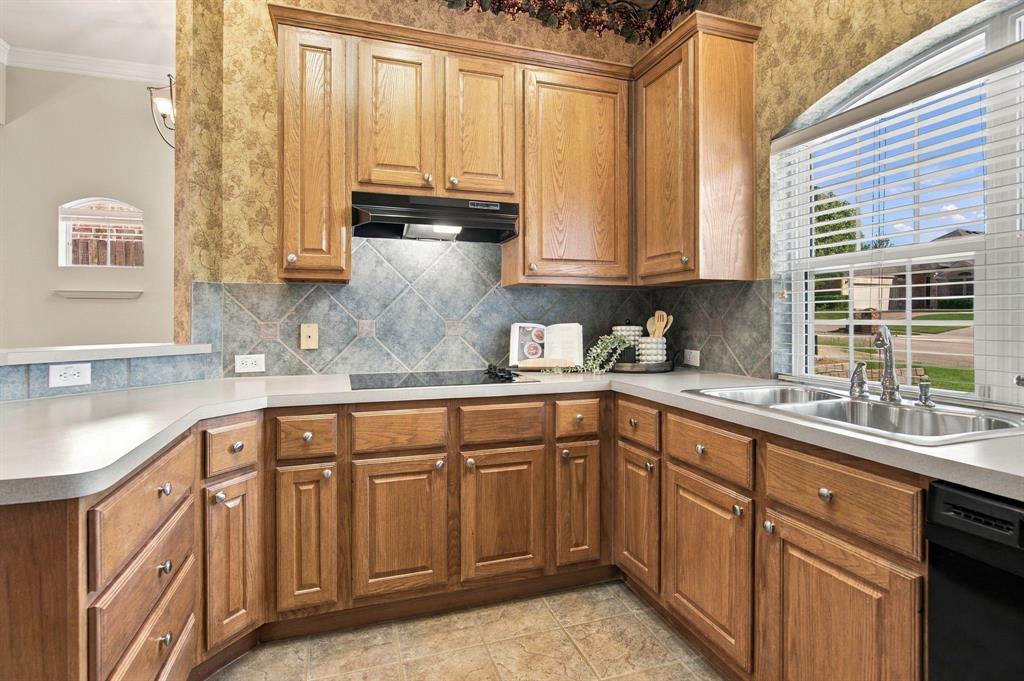 636 Wyndham Circle Property Photo 16