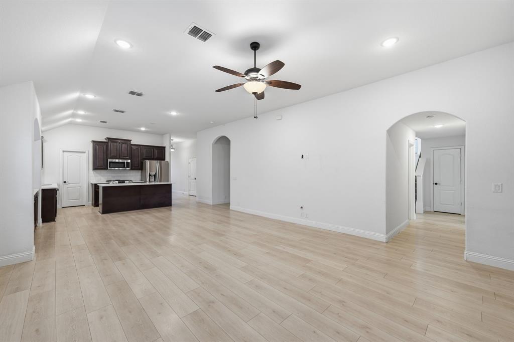 7428 Wispy Willow Lane Property Photo 7