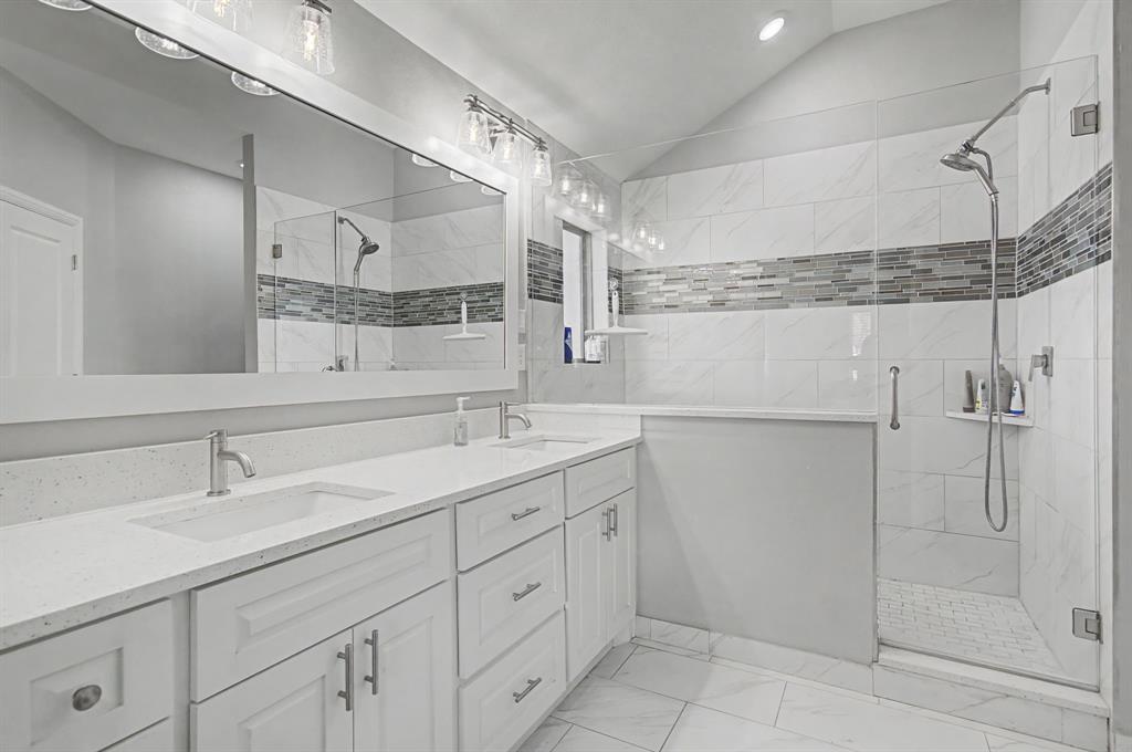 800 Lodestar Drive Property Photo 7