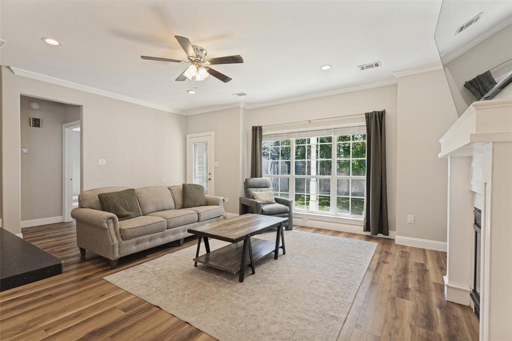 136 S College Street Property Photo 5