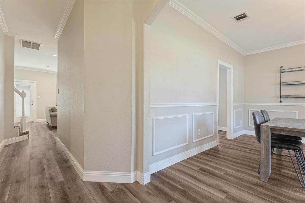 136 S College Street Property Photo 10